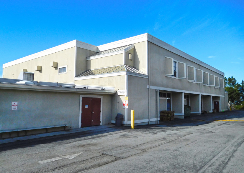 2901 Salinas Hwy, Monterey, CA à louer - Photo de l’immeuble – Image 3 sur 4