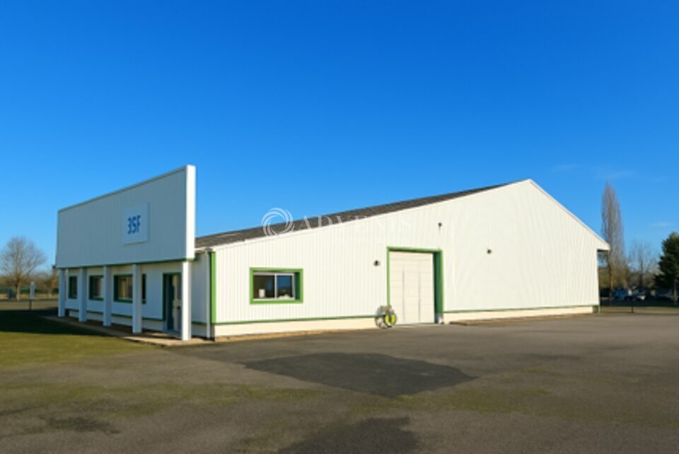 Local d’activités dans Saint-Jean-de-Braye à louer Photo de l’immeuble– Image 1 sur 8