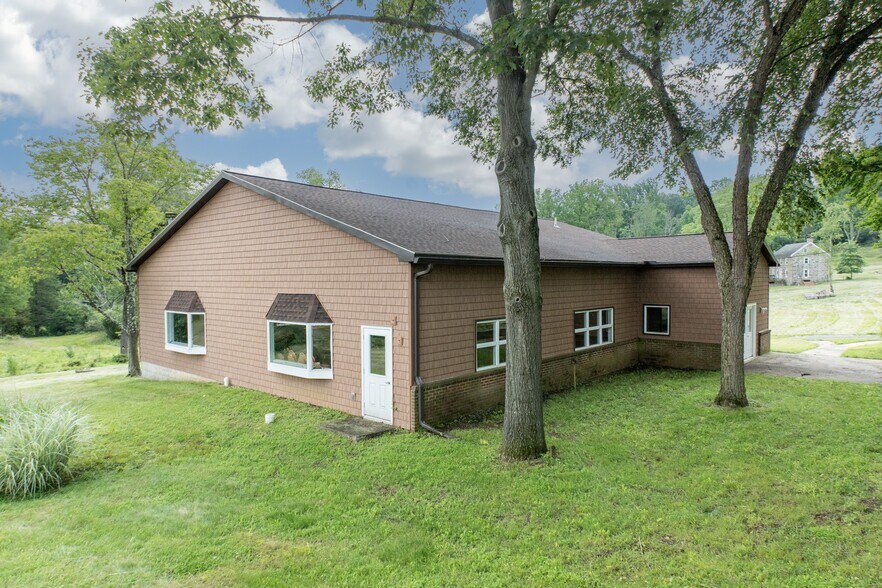 2488 Sanatoga Rd, Pottstown, PA à vendre - Photo de l’immeuble – Image 3 sur 24