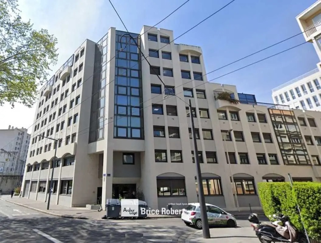 Bureau dans Lyon à louer Photo de l’immeuble– Image 1 sur 4