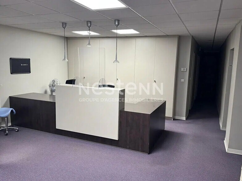 Local d'activités dans Verdun à vendre - Photo intérieure – Image 2 sur 12