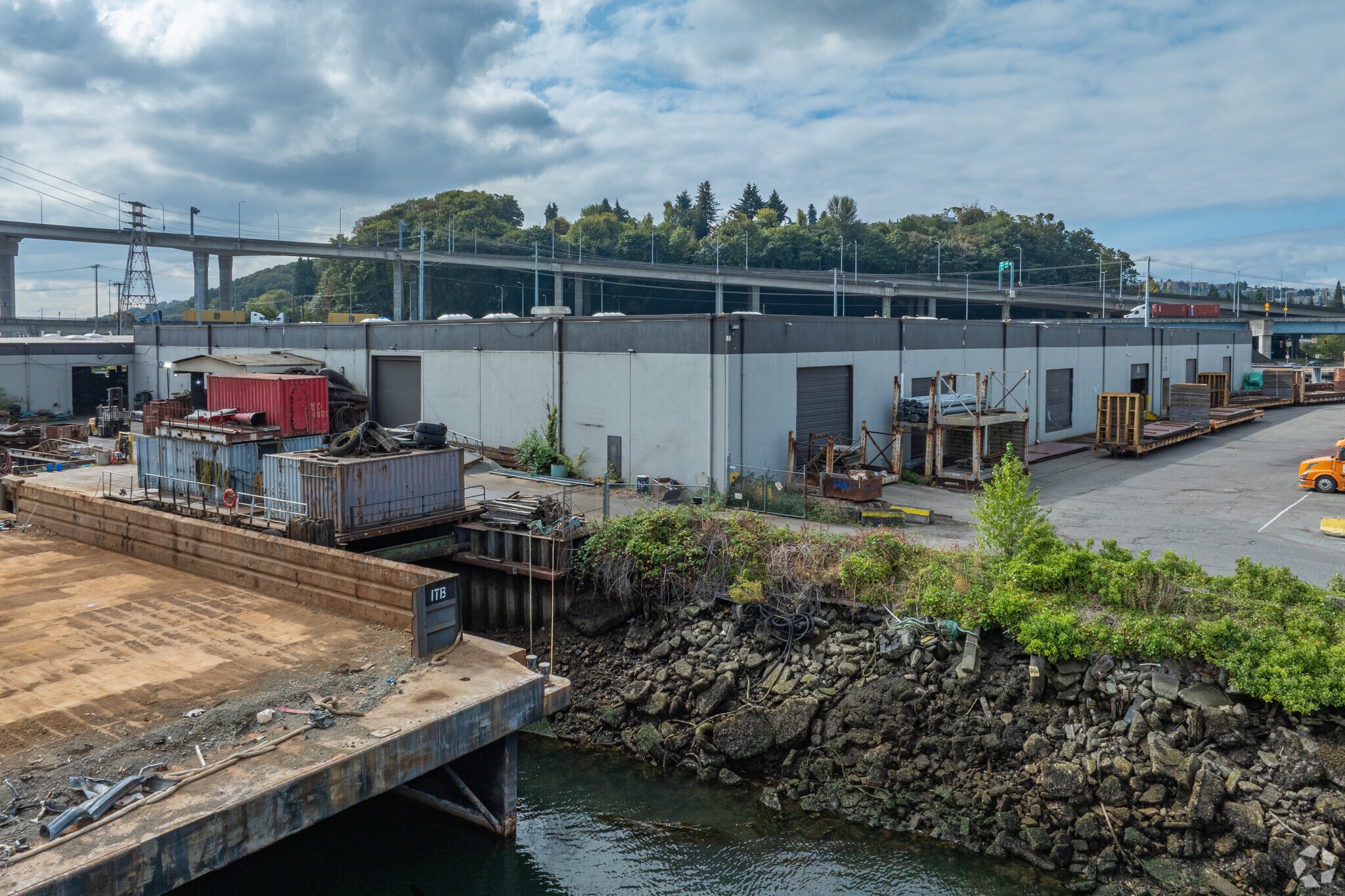 3518-3546 W Marginal Way SW, Seattle, WA à louer Photo principale– Image 1 sur 6