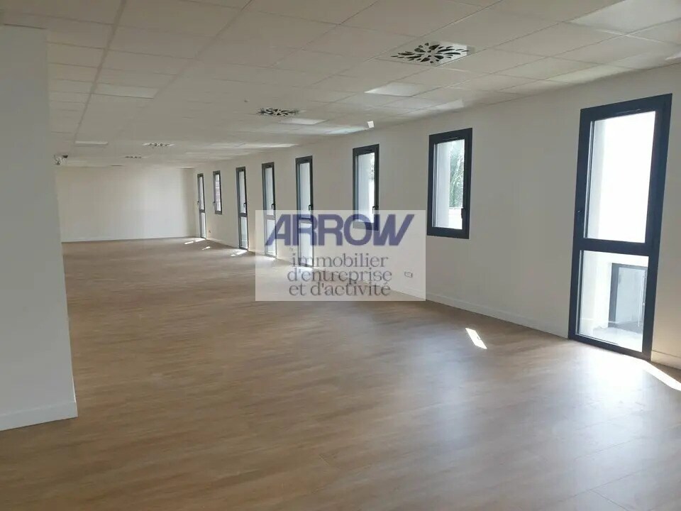 Bureau dans HAUTE-GOULAINE à louer Photo de l’immeuble– Image 1 sur 6