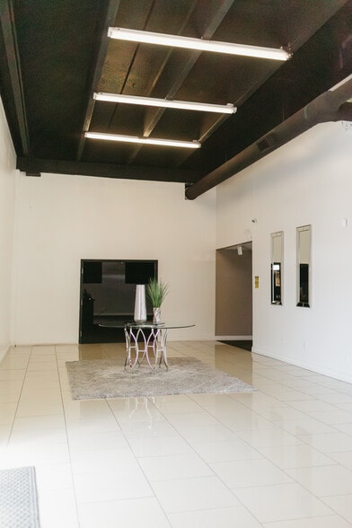 260 S Academy Blvd, Colorado Springs, CO à vendre - Photo intérieure – Image 2 sur 17