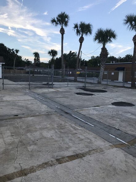 909 W International Speedway Blvd, Daytona Beach, FL à vendre - Photo de l’immeuble – Image 3 sur 38