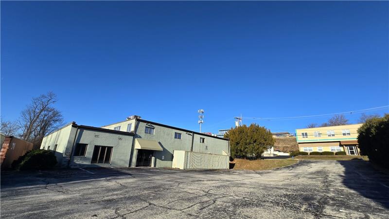 2 Union Hill Rd, Conshohocken, PA à vendre - Photo de l’immeuble – Image 2 sur 8