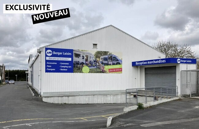 Plus de détails pour Local commercial à louer