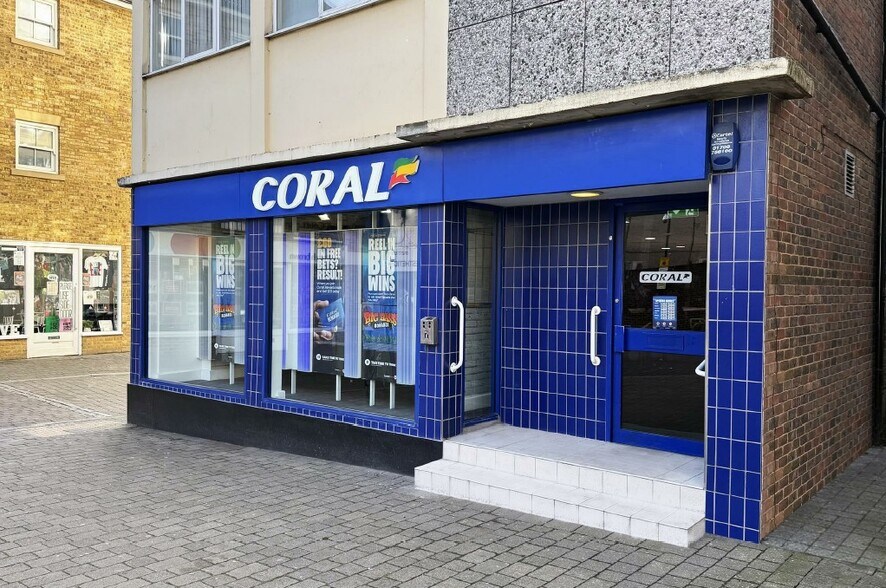 1-3 Crown St, Brentwood à vendre - Photo de l’immeuble – Image 2 sur 3