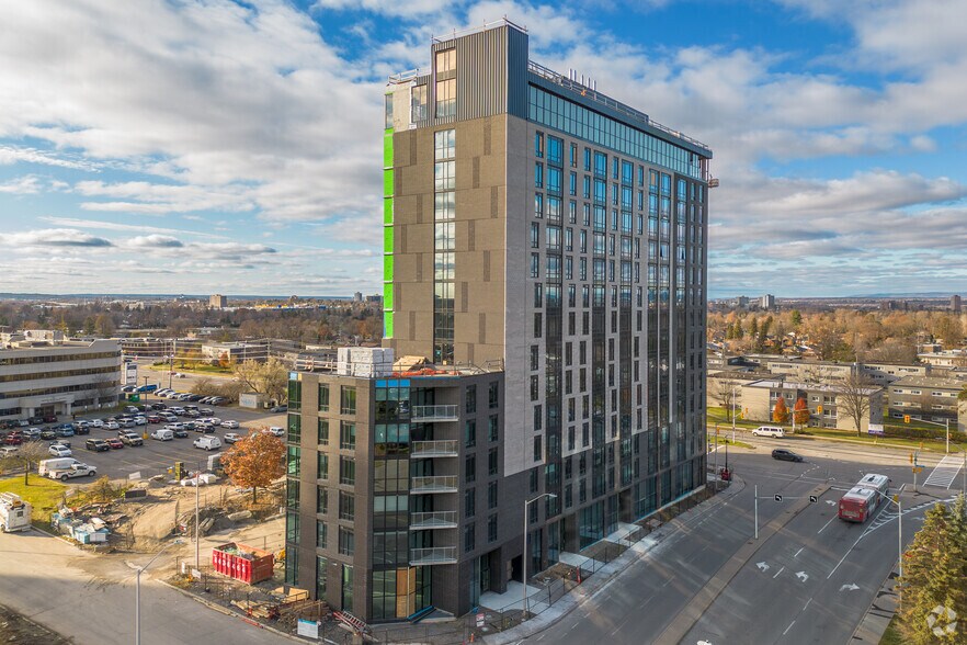 2140 Baseline, Ottawa, ON à louer - Photo de l’immeuble – Image 2 sur 3