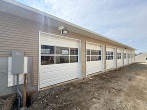 441 Clover Mill Rd, Exton, PA à louer Photo de l’immeuble– Image 1 sur 3