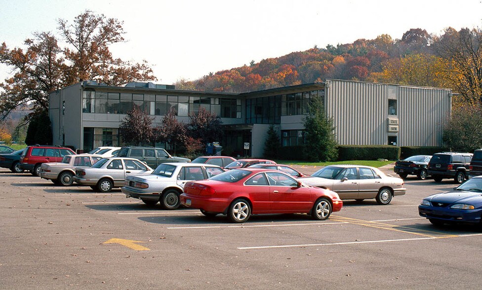 9800 Mcknight Rd, Pittsburgh, PA à louer - Photo de l’immeuble – Image 2 sur 5