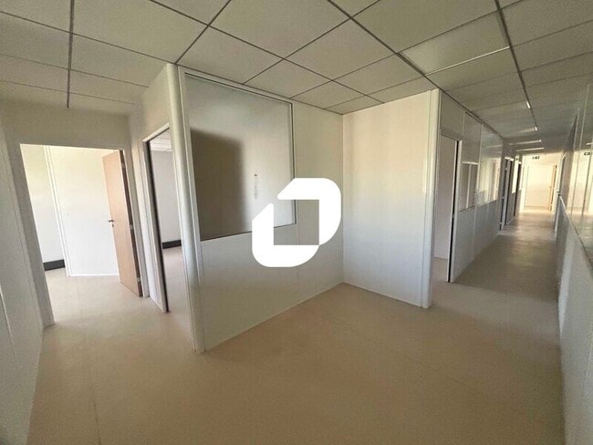 Plus de détails pour Bureau à vendre