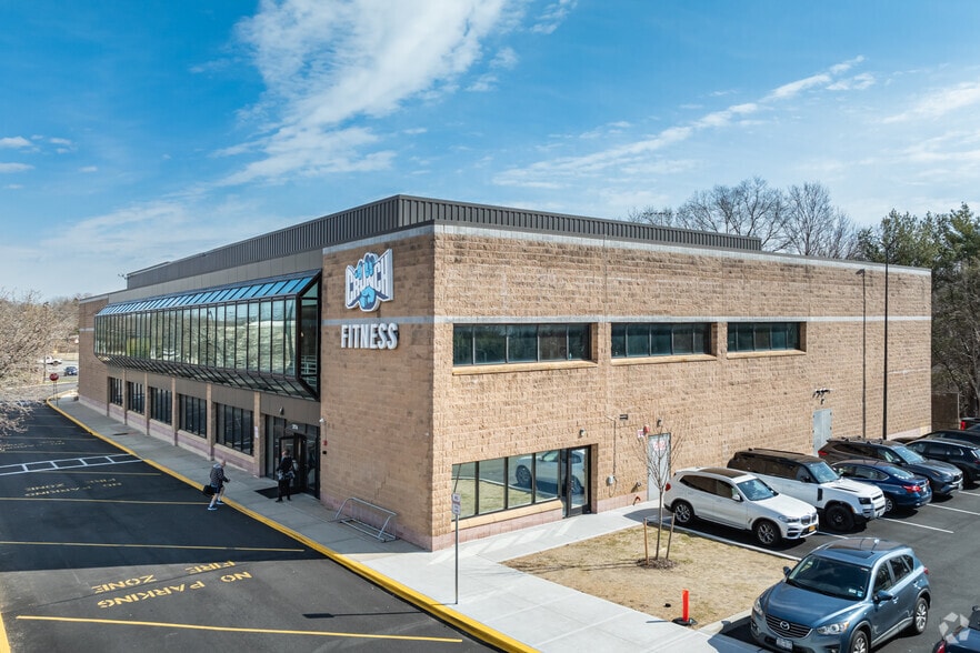 3956-4099 Middle Country Rd, Lake Grove, NY à louer - Photo principale – Image 3 sur 7