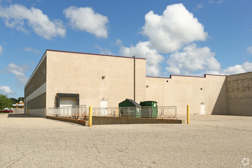 4135 Miller Rd, Flint, MI à louer - Photo de l’immeuble – Image 3 sur 3