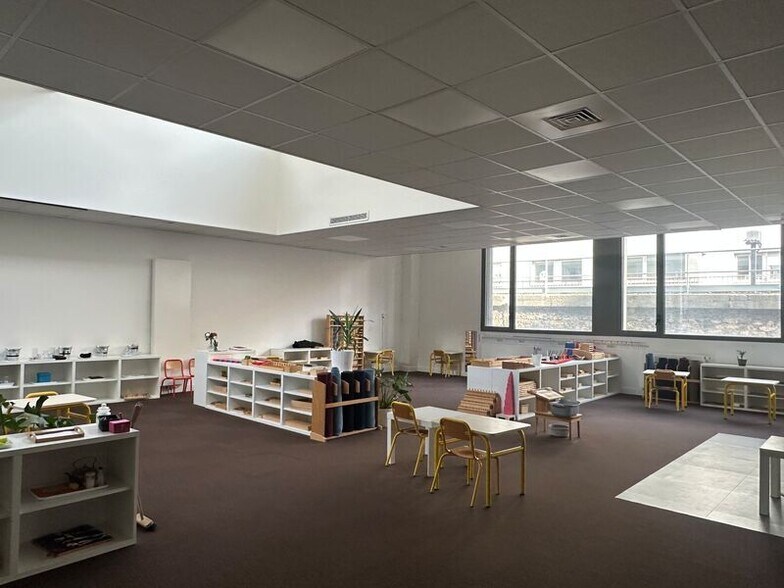 Bureau dans Lyon à louer - Photo de l’immeuble – Image 2 sur 7