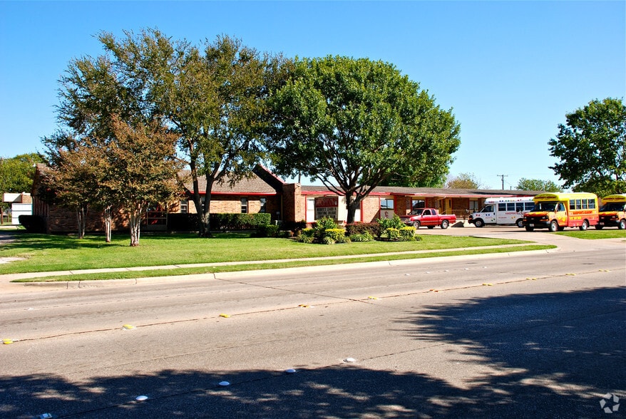 606 Pioneer Rd, Mesquite, TX à vendre - Photo principale – Image 1 sur 8