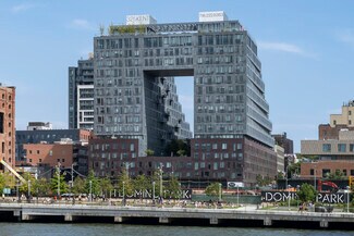 Plus de détails pour 325 Kent Ave, Brooklyn, NY - Local commercial à louer