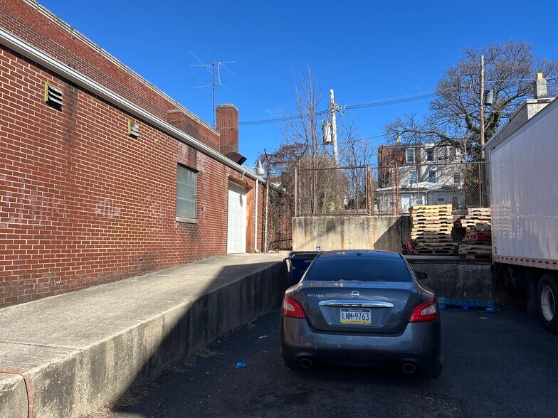 307 E Airy St, Norristown, PA à vendre - Photo de l’immeuble – Image 3 sur 13
