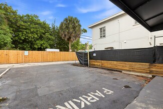 Plus de détails pour 824 N Dixie Hwy, Lake Worth, FL - Local commercial à louer