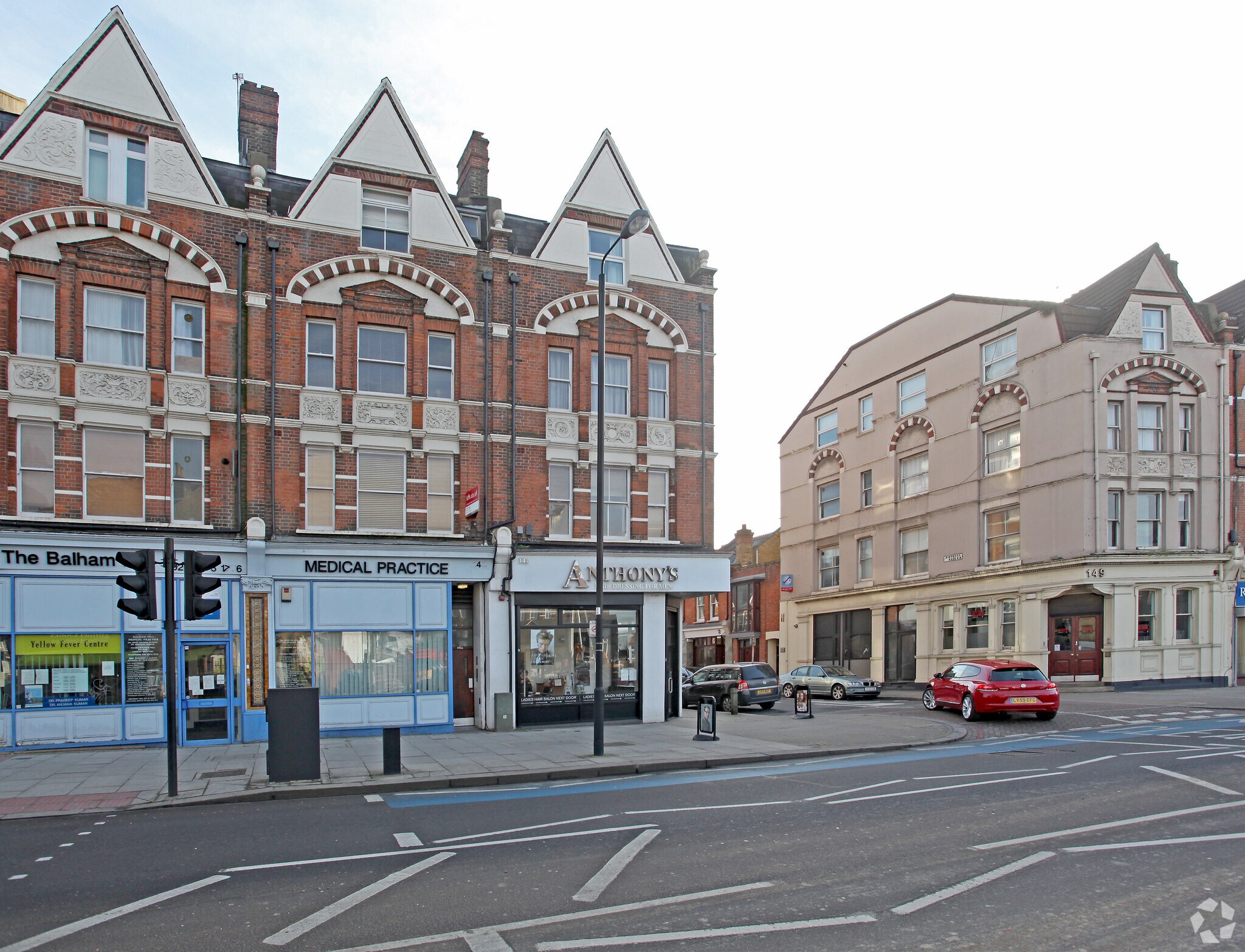147-147A Balham Hl, Londres à louer Photo principale– Image 1 sur 2