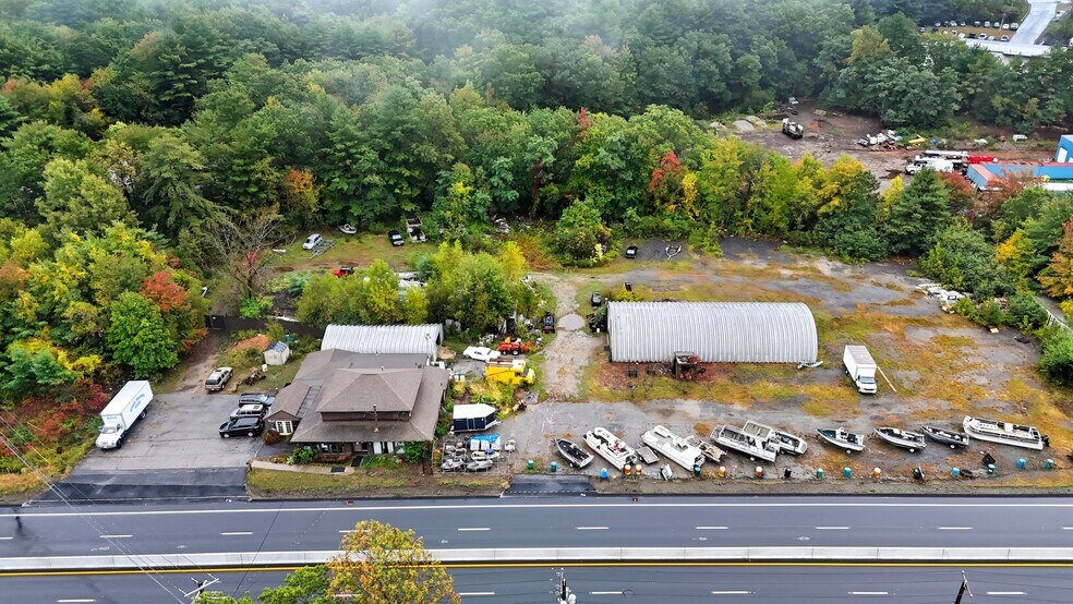 120A-124 Southbridge Rd portefeuille de 3 biens à vendre sur LoopNet.fr - Photo de l’immeuble – Image 2 sur 23