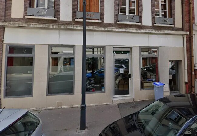 Plus de détails pour Industriel/Logistique à louer