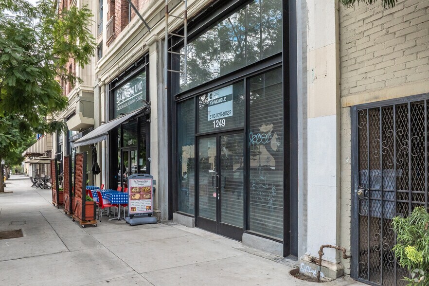 1245 Vine St, Los Angeles, CA à louer - Photo de l’immeuble – Image 2 sur 5