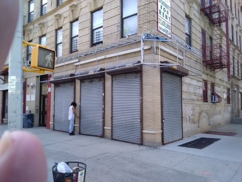 300 W 149th St, New York, NY à vendre - Photo de l’immeuble – Image 2 sur 3