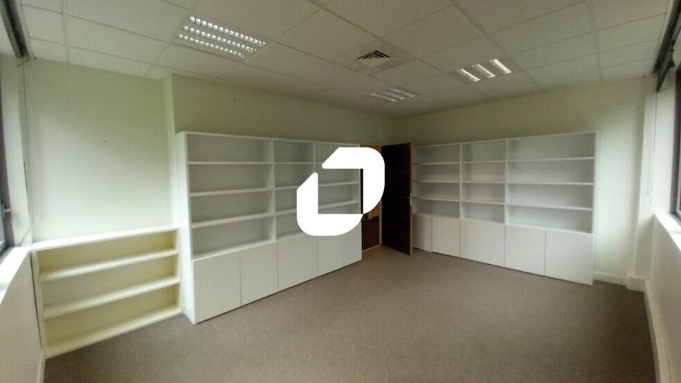 Bureau dans Marcq-en-Baroeul à louer - Photo intérieure – Image 2 sur 10