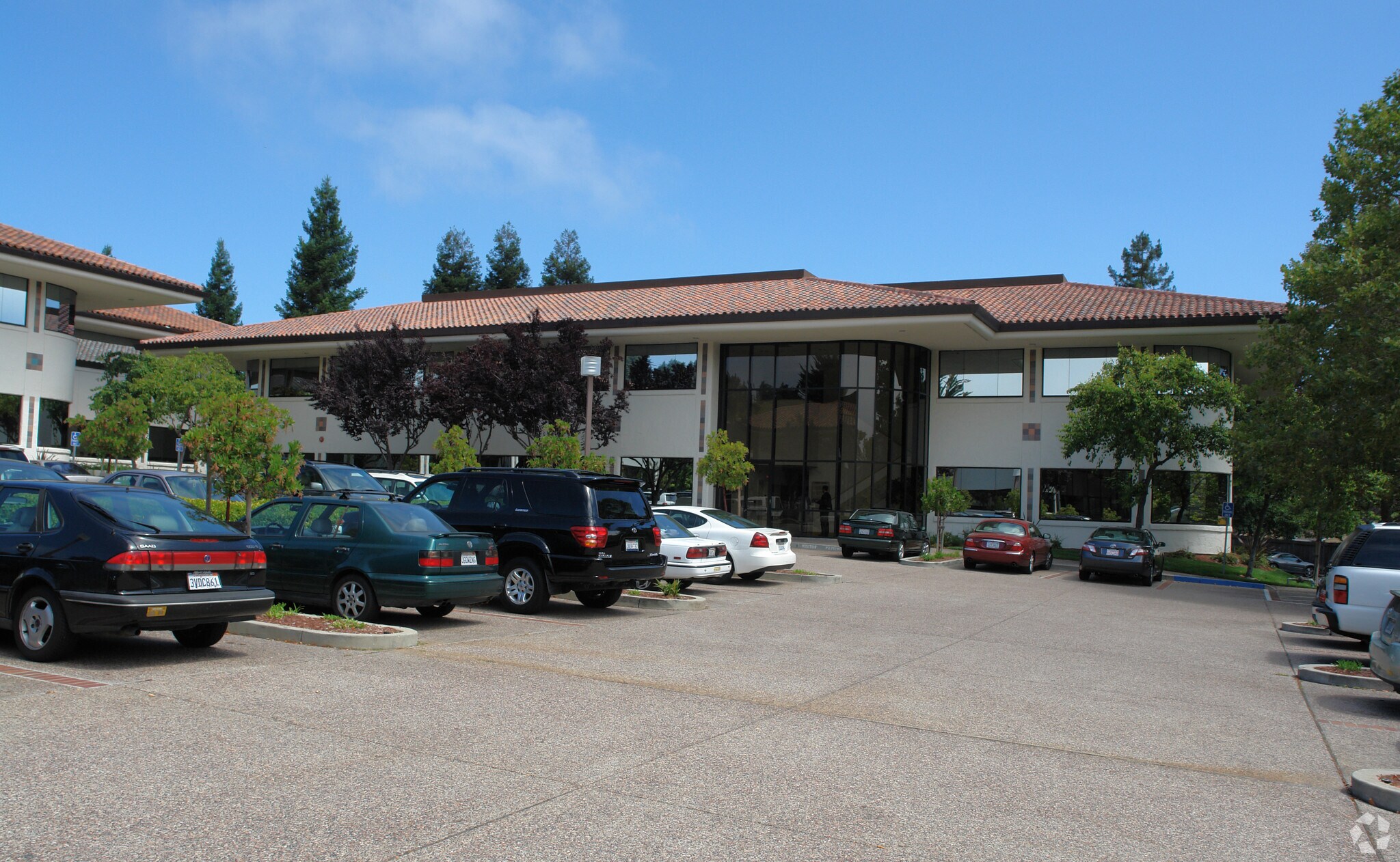 5619 Scotts Valley Dr, Scotts Valley, CA à louer Photo de l’immeuble– Image 1 sur 68