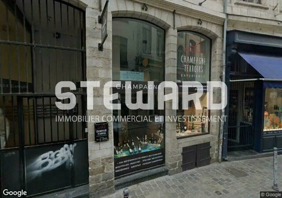 Local commercial dans Lille à louer Photo de l’immeuble– Image 1 sur 13