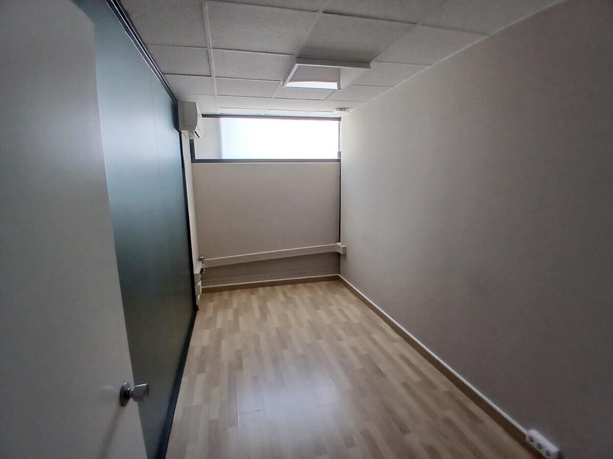 Sant Andreu de la Barca, BAR 08740 - Lot B1 - - Photo intérieure - Image 2 of 18