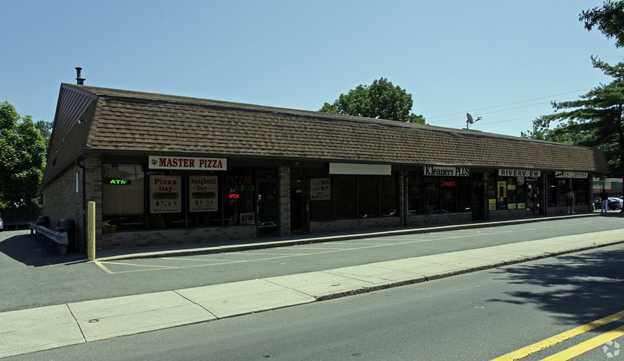 55 River Rd, Bogota, NJ à louer Photo principale– Image 1 sur 3