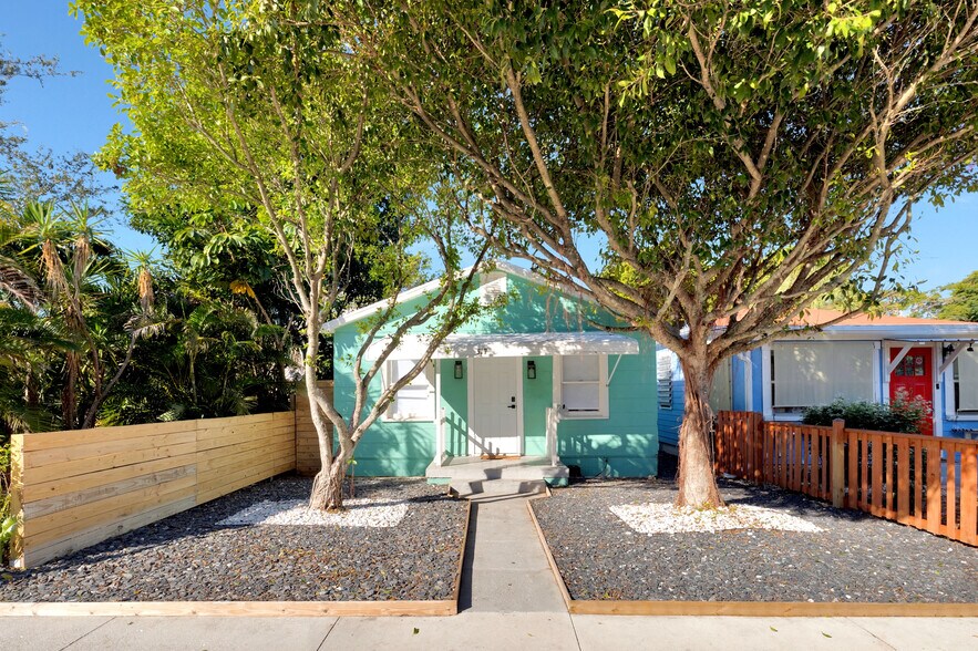 517 S J St, Lake Worth Beach, FL à vendre - Photo de l’immeuble – Image 3 sur 32