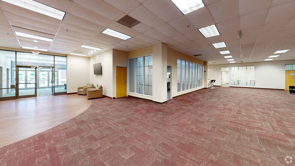 4800-4850 E Street Rd, Trevose, PA à louer - Numérisation 3D Matterport – Image 3 sur 19