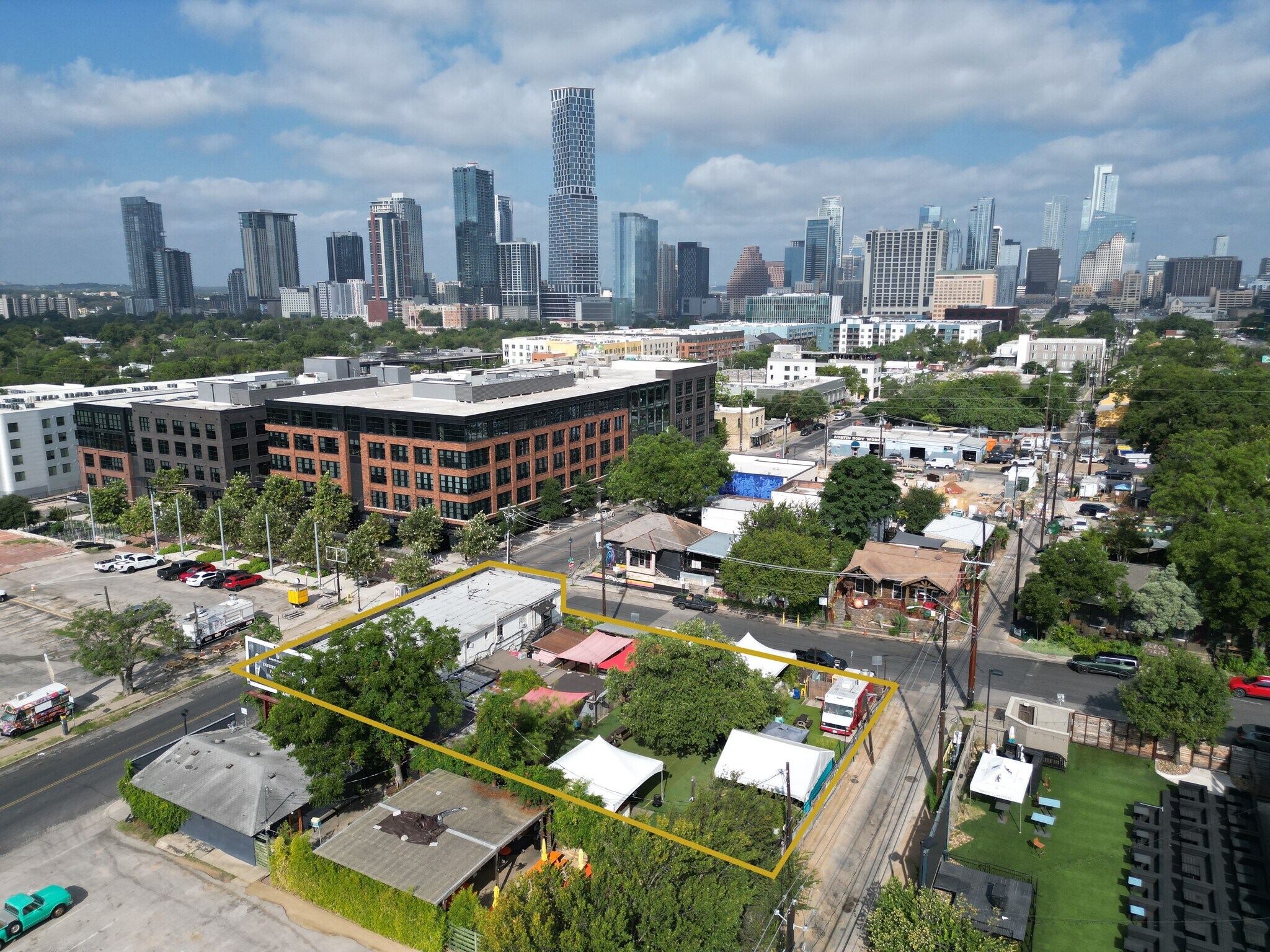 1500 E 6th St, Austin, TX à vendre Photo de l’immeuble– Image 1 sur 22