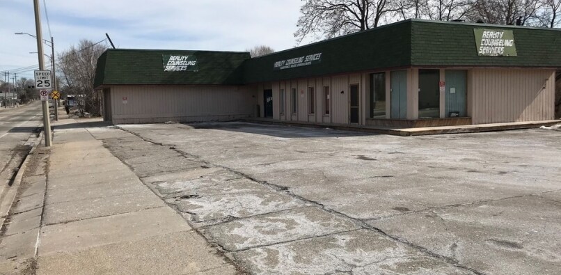 610 E Cesar E Chavez Ave, Lansing, MI à vendre - Photo de l’immeuble – Image 1 sur 1