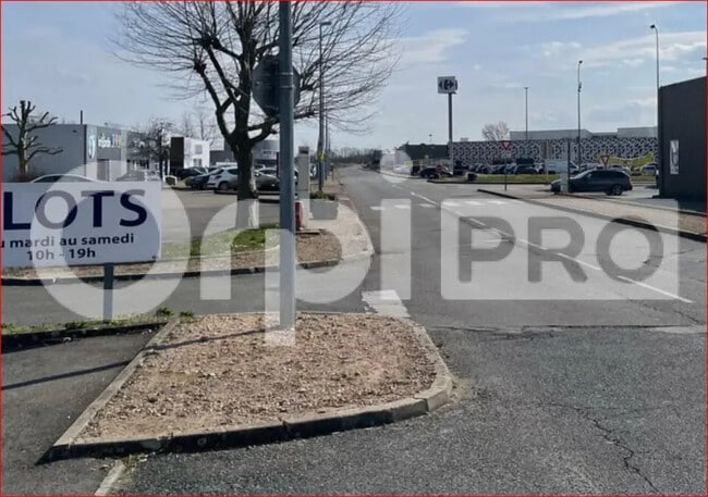 Plus de détails pour Local commercial à vendre