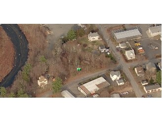 80 Hayes St, Torrington, CT à vendre - Photo principale – Image 1 sur 2