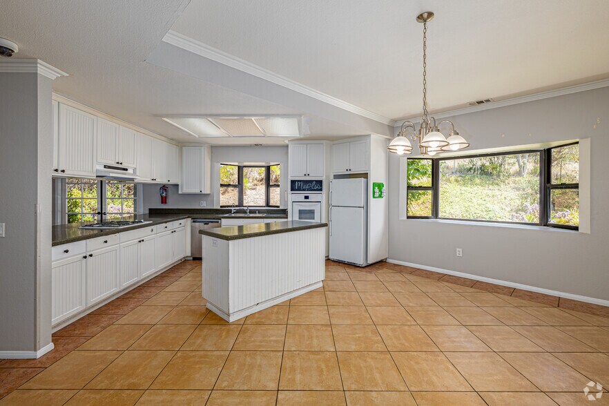 12738 Monte Vista Rd, Poway, CA à vendre - Photo intérieure – Image 3 sur 23