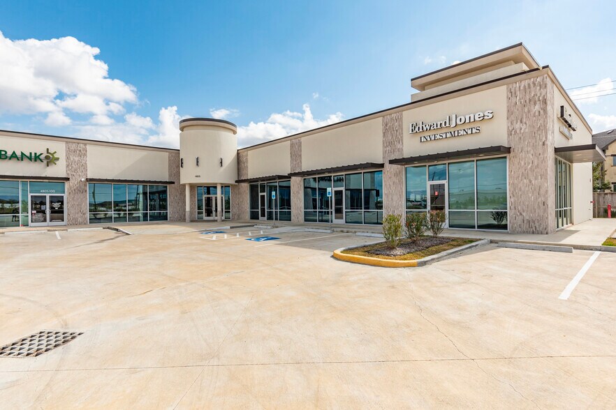 4805 E Sam Houston Pky S, Pasadena, TX à louer - Photo de l’immeuble – Image 2 sur 20