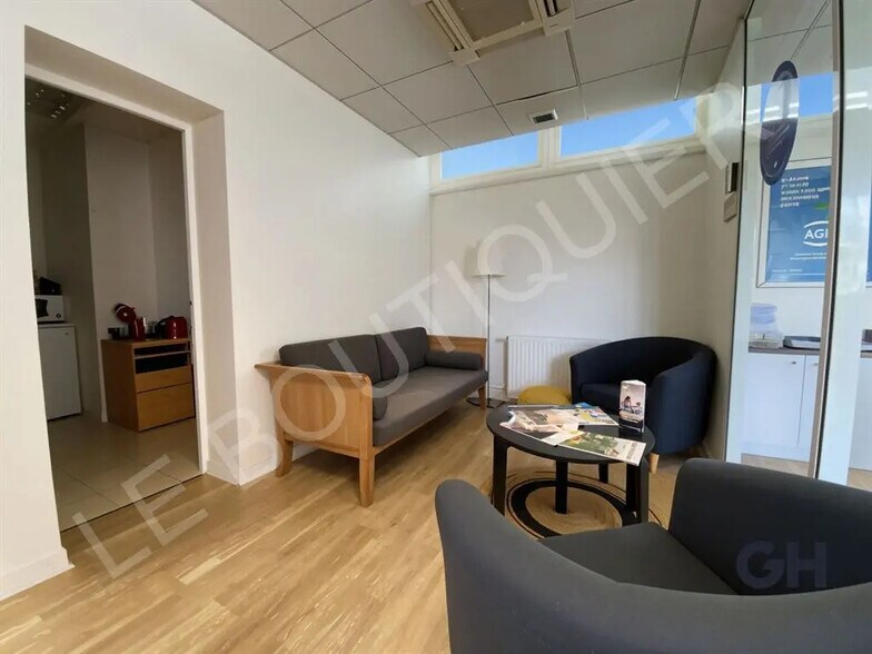 Local commercial dans Pantin à vendre - Photo de l’immeuble – Image 3 sur 7