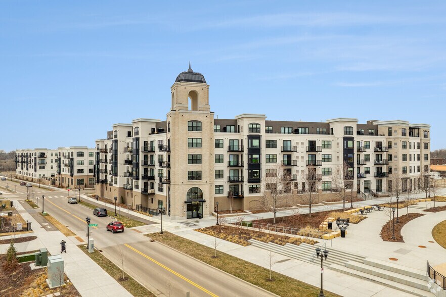 825 Mount Curve Blvd, Saint Paul, MN à louer - Photo de l’immeuble – Image 2 sur 2