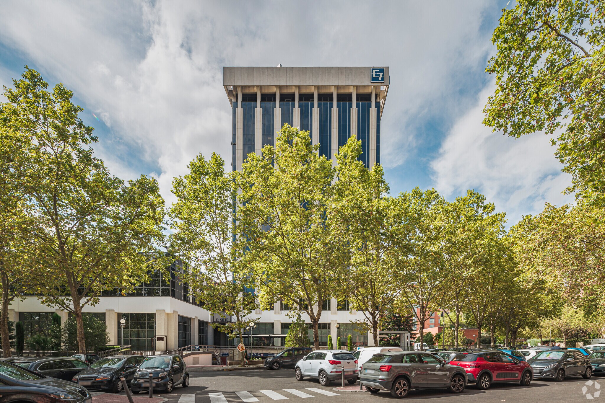 Calle de Caleruega, 102-104, Madrid, Madrid à louer Photo principale– Image 1 sur 11