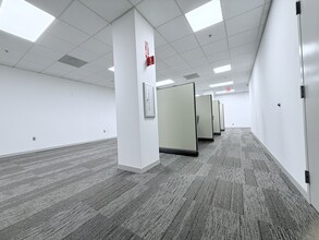 4406 W Linebaugh Ave, Tampa, FL à louer Photo intérieure– Image 2 sur 8