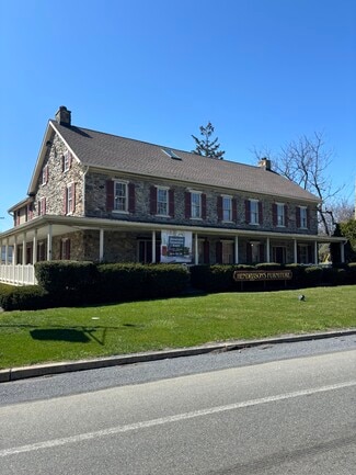 Plus de détails pour 5386 Chestnut St, Emmaus, PA - Bureau/Local commercial à louer