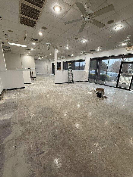 6923 Old Canton Rd, Ridgeland, MS à louer - Photo de l’immeuble – Image 3 sur 4