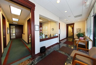 Plus de détails pour 757 McHenry Ave, Crystal Lake, IL - Bureau à louer