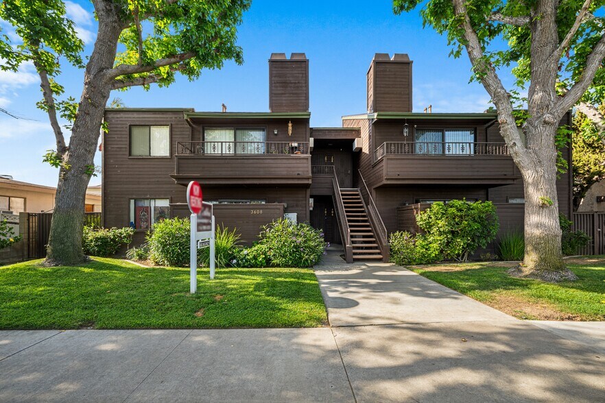 3608 W Orange Ave, Anaheim, CA à vendre - Photo de l’immeuble – Image 2 sur 16