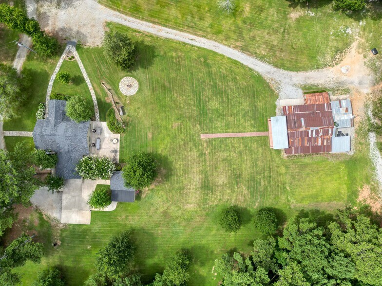 8400 Atlanta Newnan Rd, Chattahoochee Hills, GA à vendre - Photo de l’immeuble – Image 2 sur 19